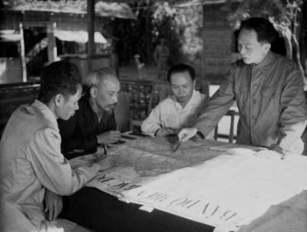  Đồng bào Điện Biên nhớ về Đại tướng Võ Nguyên Giáp ảnh 1
